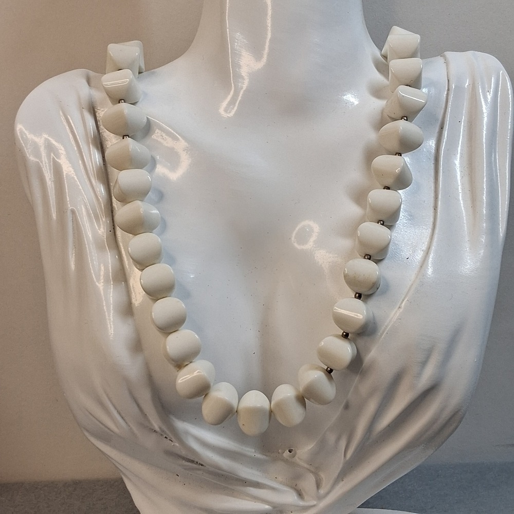 Vintage White Acrylic Bead Necklace Retro Mid Century Modern Jewelry